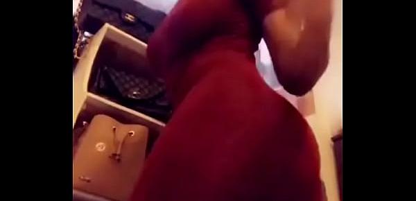  YOU WILL CUM IN 10 SECONDS  AFTER WATCHING THIS VIDEO OF GHANA girl with big ass twerking to shatta wale and beyonce - Already